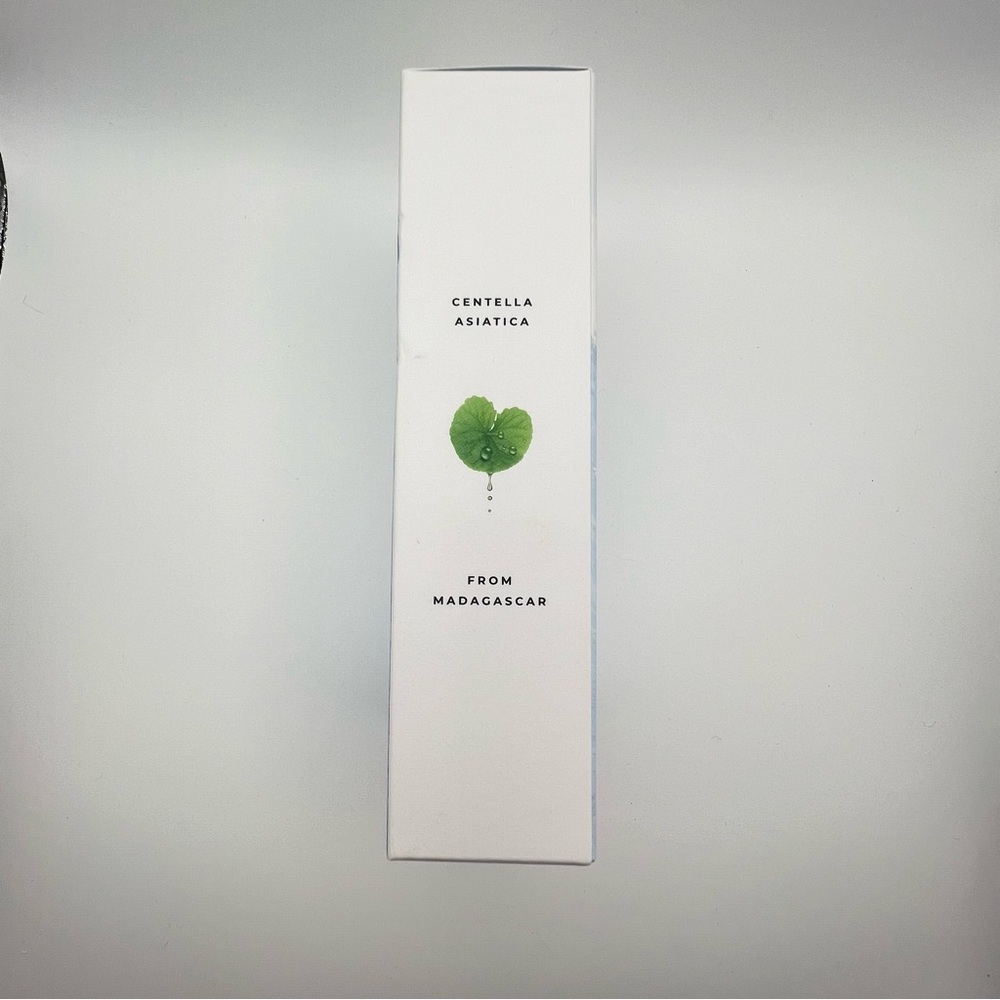 SKIN1004 Madagascar Centella Hyalu-Cica Moisture Cream - Blue - Picture 4 of 8